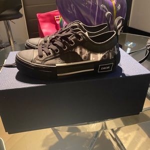 Christian Dior Low Top Sneakers